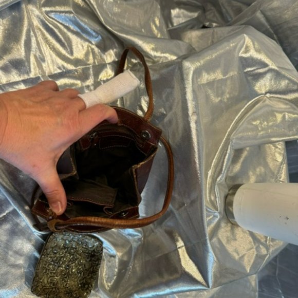 small leather crossbody purse - Picture 3 of 7